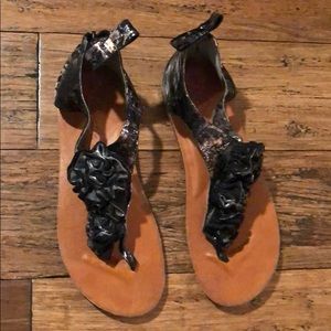 Poetic License FlowerPuff Sandal Size US 8, EUR 39